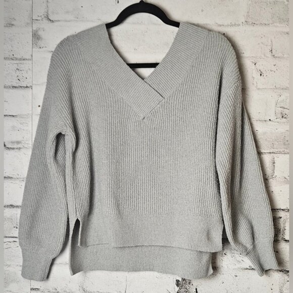 Pink Rose Gray Ribbed Knit V-Neck Sweater Balloon Sleeve Size Medium - Picture 2 of 10